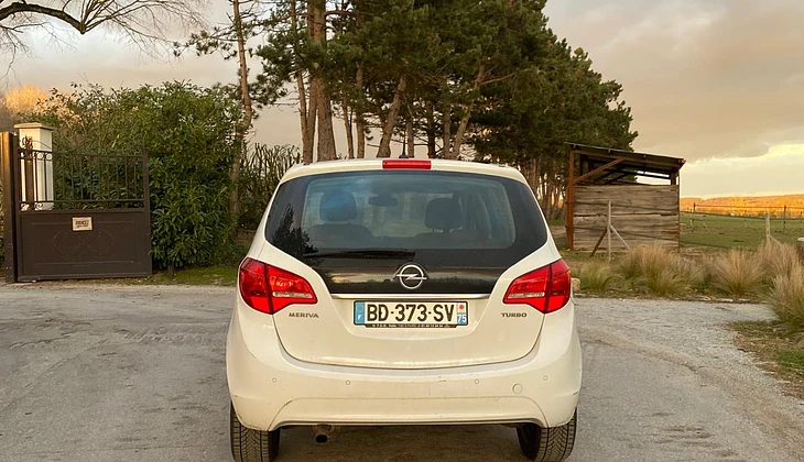 location-OPEL-Thomery-roadstr