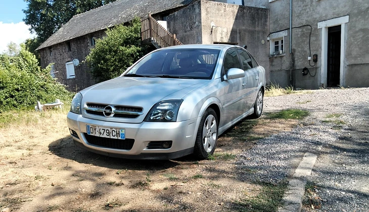 location-OPEL-Beynat-roadstr