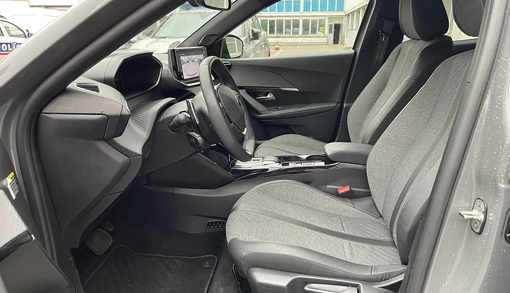 location-PEUGEOT-Paris-roadstr