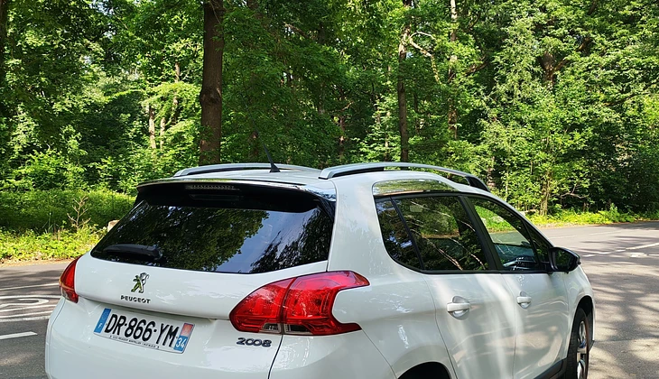 location-PEUGEOT-Saint-Germain-en-Laye-roadstr