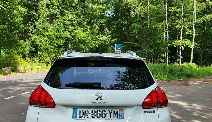 location-PEUGEOT-Saint-Germain-en-Laye-roadstr