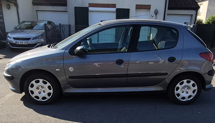 location-PEUGEOT-Bauvin-roadstr
