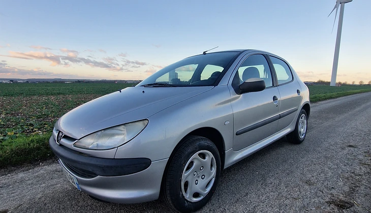 location-PEUGEOT-Abbeville-roadstr