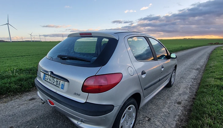 location-PEUGEOT-Abbeville-roadstr