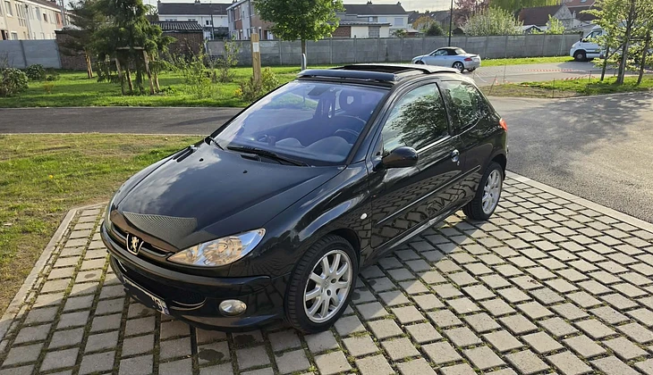 location-PEUGEOT-Mecquignies-roadstr