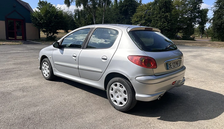 location-PEUGEOT-Rennes-roadstr
