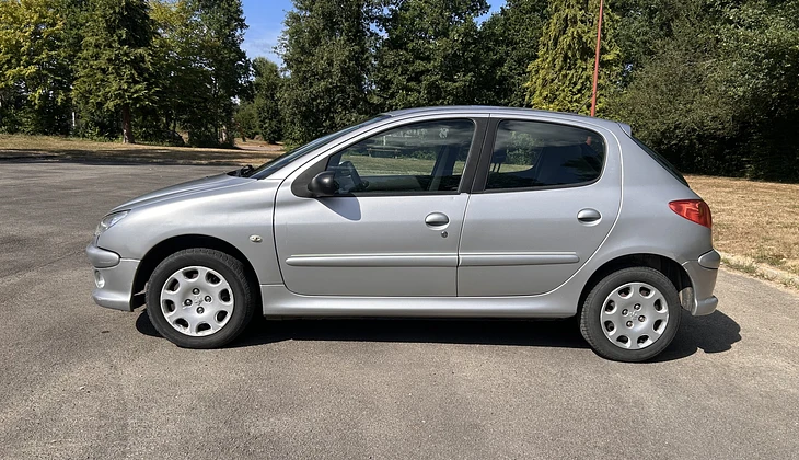 location-PEUGEOT-Rennes-roadstr