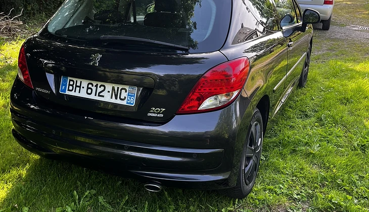 location-PEUGEOT-Besné-roadstr