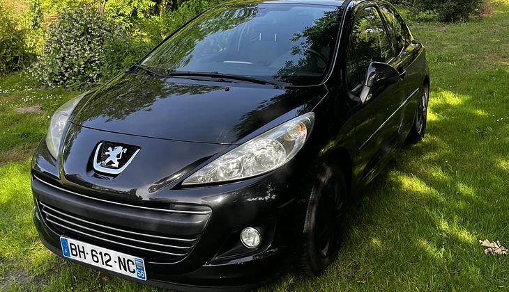 location-PEUGEOT-Besné-roadstr