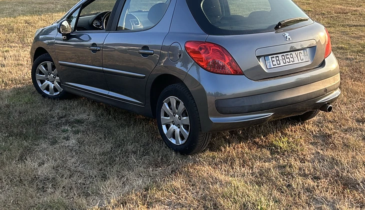 location-PEUGEOT-Gueschart-roadstr