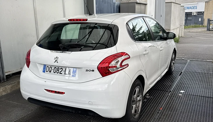 location-PEUGEOT-Saint-Étienne-roadstr