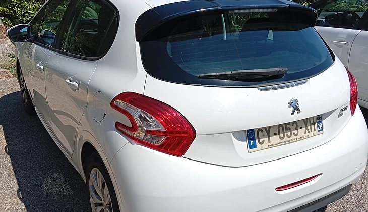 location-PEUGEOT-Afa-roadstr