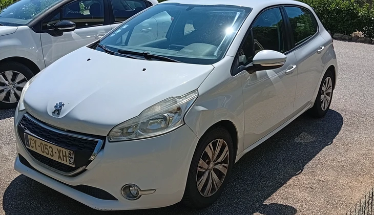 location-PEUGEOT-Afa-roadstr