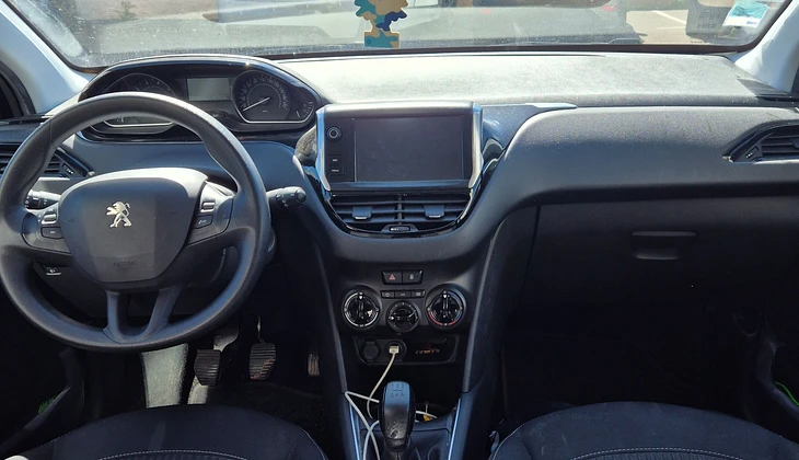 location-PEUGEOT-Garéoult-roadstr