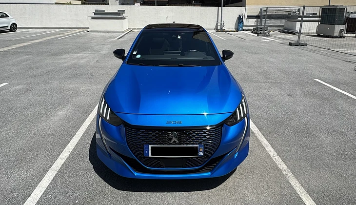 location-PEUGEOT-Nice-roadstr