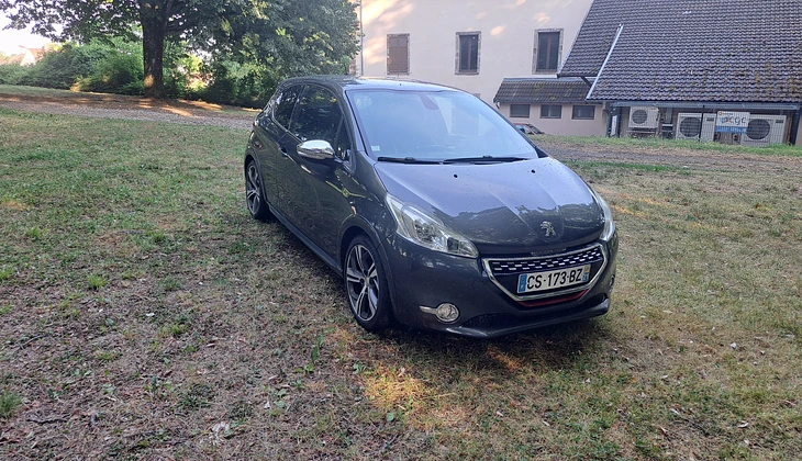 location-PEUGEOT-Roppe-roadstr