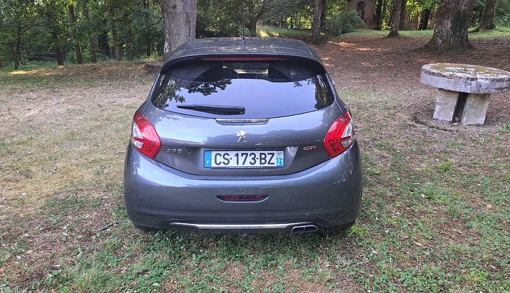location-PEUGEOT-Roppe-roadstr