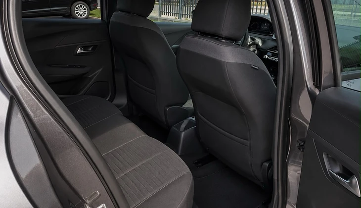 location-PEUGEOT-Lyon-roadstr