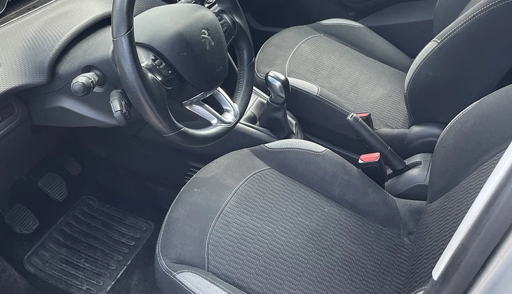 location-PEUGEOT-Saint-Herblain-roadstr