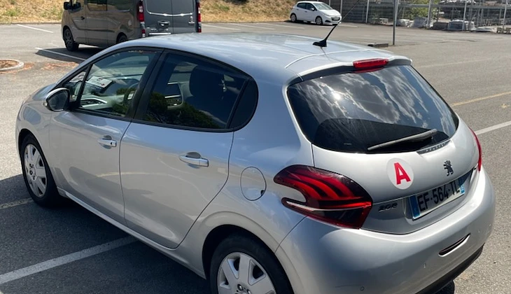 location-PEUGEOT-Saint-Herblain-roadstr