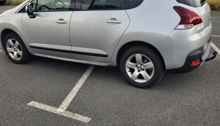 location-PEUGEOT-Roanne-roadstr