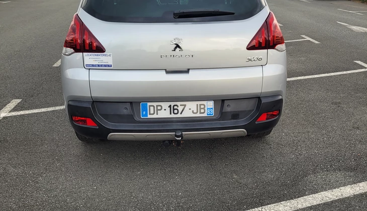 location-PEUGEOT-Roanne-roadstr