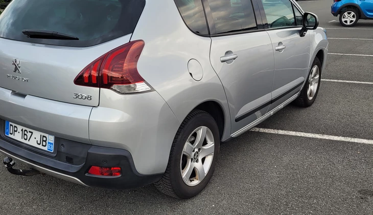 location-PEUGEOT-Roanne-roadstr