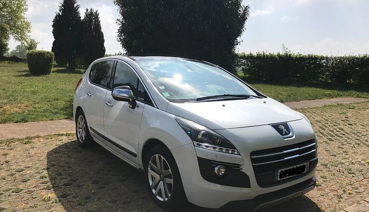location-PEUGEOT-Toulon-roadstr