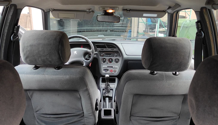 location-PEUGEOT-Fleury-les-Aubrais-roadstr