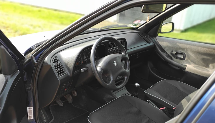 location-PEUGEOT-Fleury-les-Aubrais-roadstr