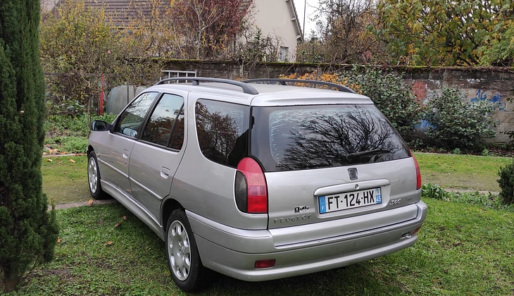location-PEUGEOT-Fleury-les-Aubrais-roadstr