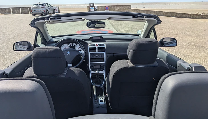 location-PEUGEOT-Saint-Brevin-les-Pins-roadstr