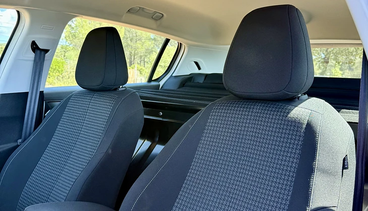 location-PEUGEOT-Toulon-roadstr