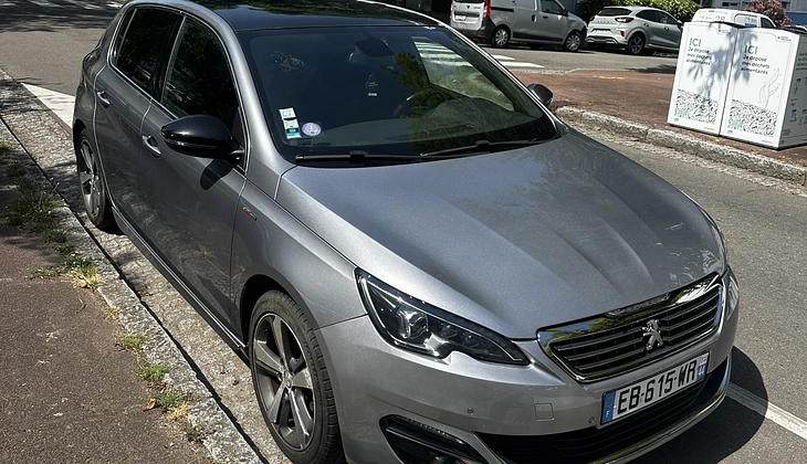 location-PEUGEOT-Saint-Herblain-roadstr