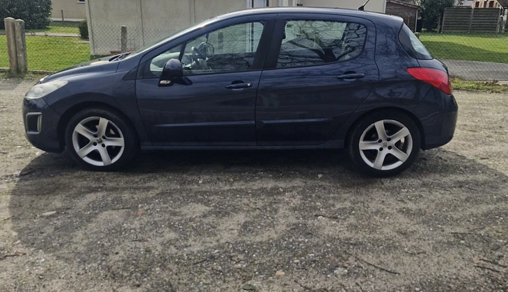 location-PEUGEOT-Le Teich-roadstr