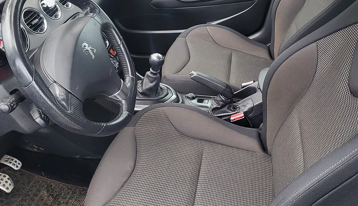 location-PEUGEOT-Le Teich-roadstr