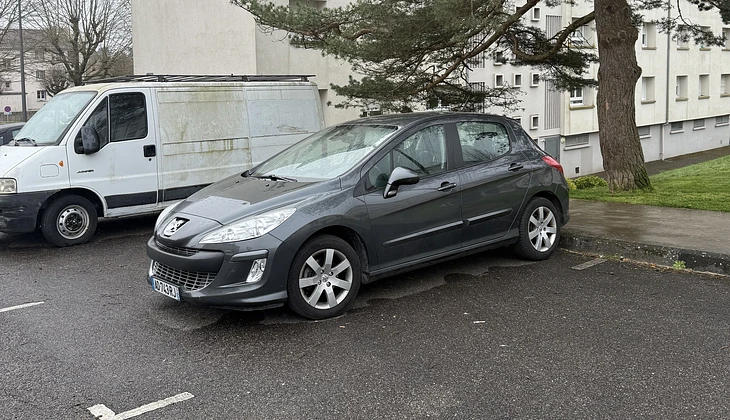 location-PEUGEOT-Montbéliard-roadstr