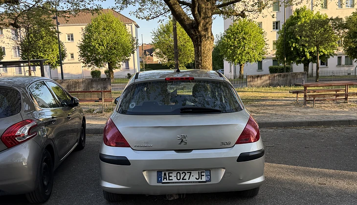 location-PEUGEOT-Montbéliard-roadstr