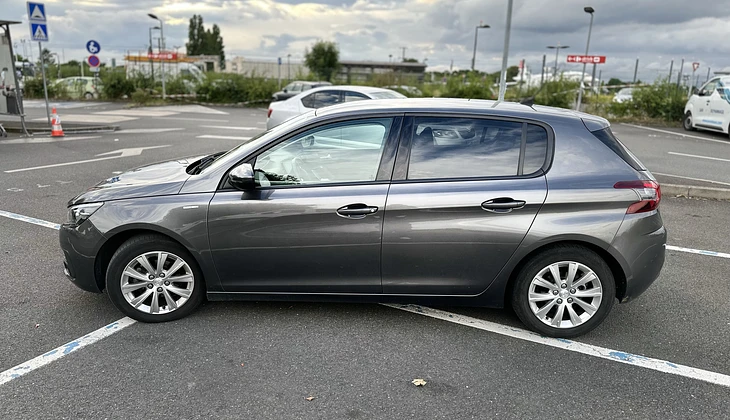 location-PEUGEOT-Paris-roadstr