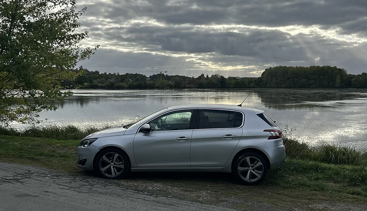 location-PEUGEOT-Tours-roadstr