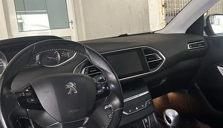 location-PEUGEOT-Tours-roadstr