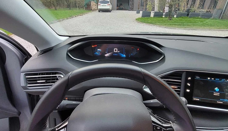 location-PEUGEOT-Wail-roadstr