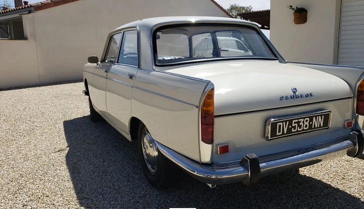 location-PEUGEOT-Chauvigny-roadstr