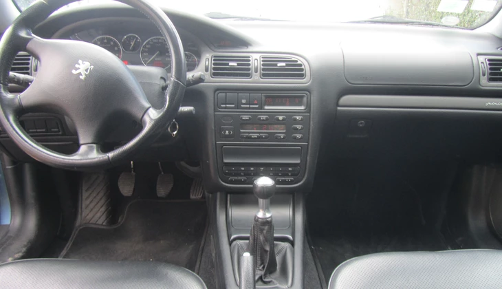 location-PEUGEOT-Châlons-en-Champagne-roadstr