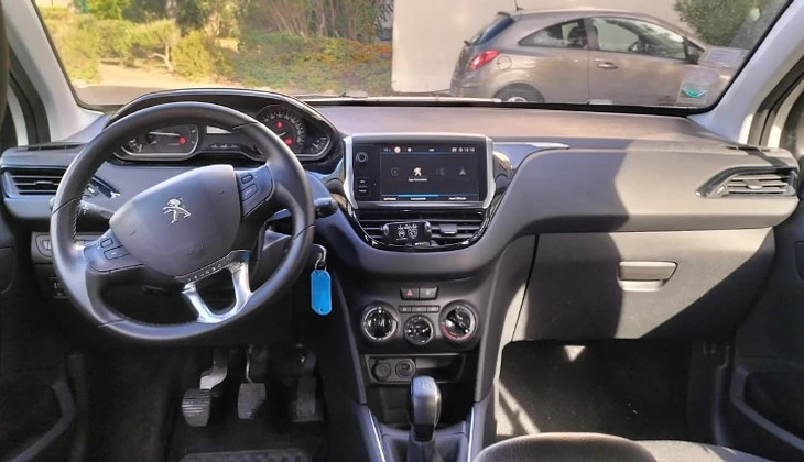 location-PEUGEOT-Montpellier-roadstr