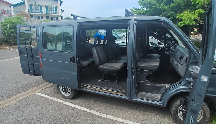 location-PEUGEOT-Biarritz-roadstr