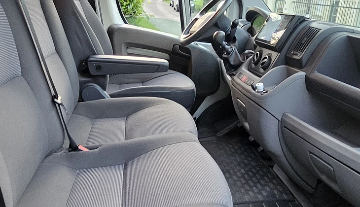 location-PEUGEOT-Orrouy-roadstr