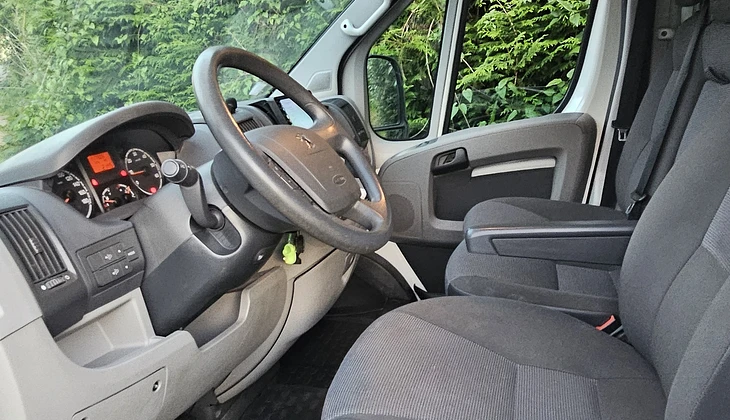 location-PEUGEOT-Orrouy-roadstr