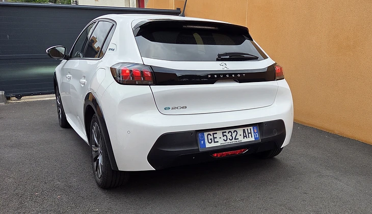 location-PEUGEOT-Servian-roadstr