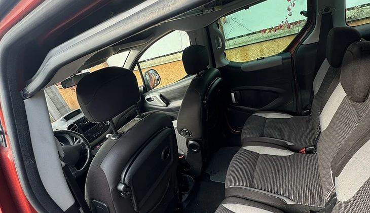 location-PEUGEOT-Vaulx-en-Velin-roadstr